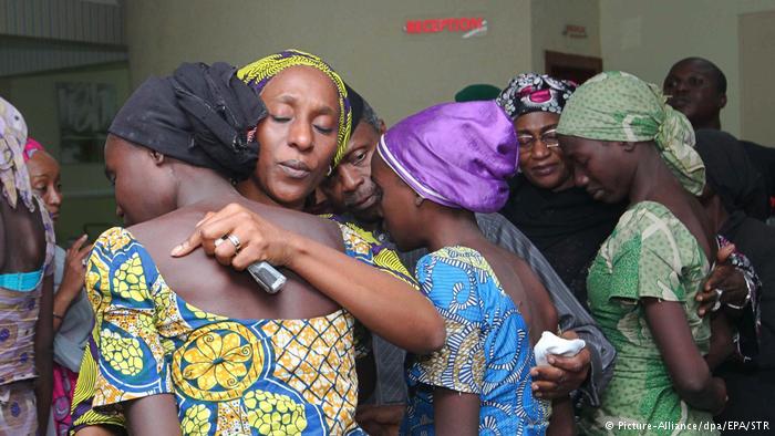 Boko Haram'dan kurtarılan Nijeryalı kızlar: 40 gün aç bırakıldık